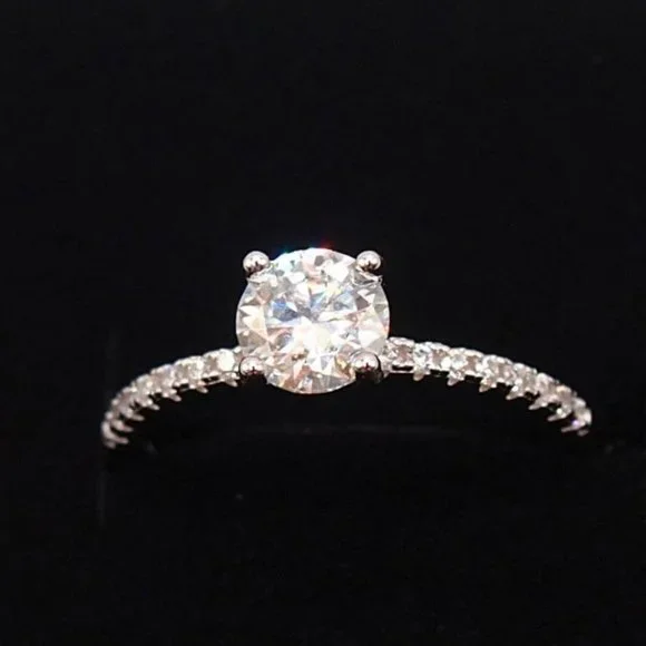 Stunning Petite GRA Certified 1.00Ctw Moissanite Diamond Ring - Picture 4 of 12